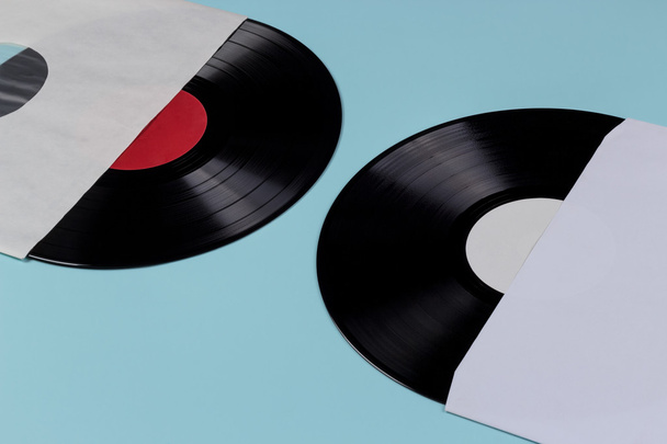 twee vinyl records - Foto, afbeelding