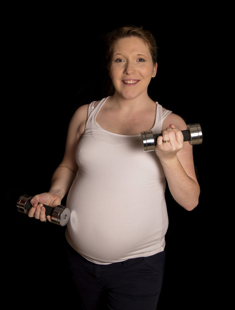 Während der Schwangerschaft fit und aktiv bleiben - Foto, Bild