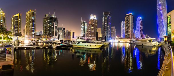 cityscape Μαρίνα Ντουμπάι, Ηνωμένα Αραβικά Εμιράτα - Φωτογραφία, εικόνα
