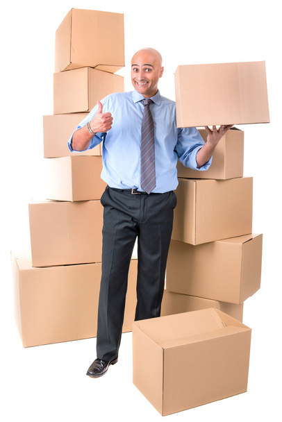 Uomo d'affari con scatole di cartone
 - Foto, immagini