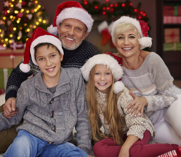 familia feliz en Navidad
 - Foto, Imagen