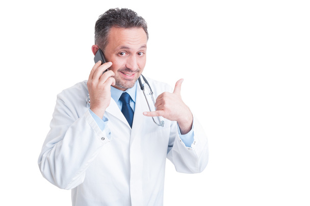 Контактное лицо клиники или телефон медицинской помощи и поддержки ко
 - Фото, изображение