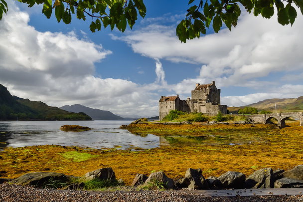 Castelo de Eilean Donan em Dornie, Escócia
 - Foto, Imagem