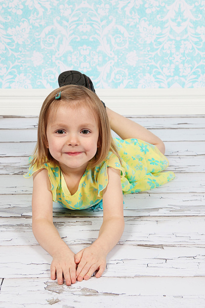 Adorable little girl on studio background - Foto, immagini