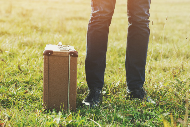 man with suitcase - Fotografie, Obrázek