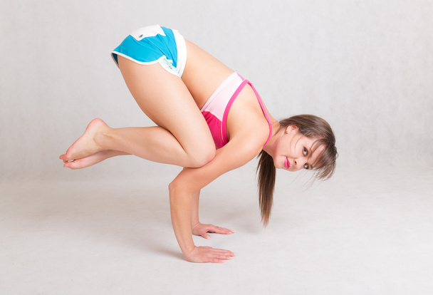 difficult position of yoga - Foto, immagini