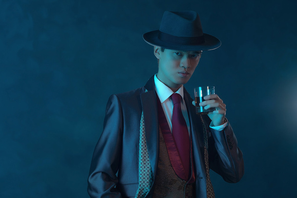 azjatycki gangster moda mężczyzna - Zdjęcie, obraz