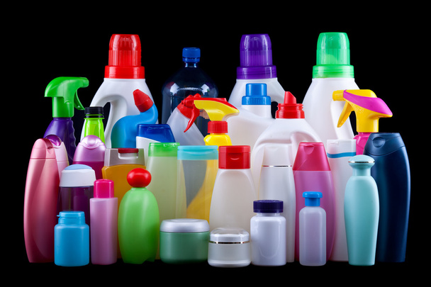 Botellas de plástico habituales de un hogar
 - Foto, imagen