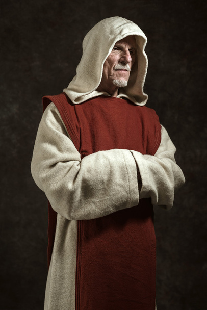 Retrato oficial de monástico
. - Foto, imagen