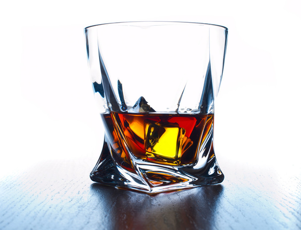 Whiskey  Bourbon  in  a  Glass - Φωτογραφία, εικόνα