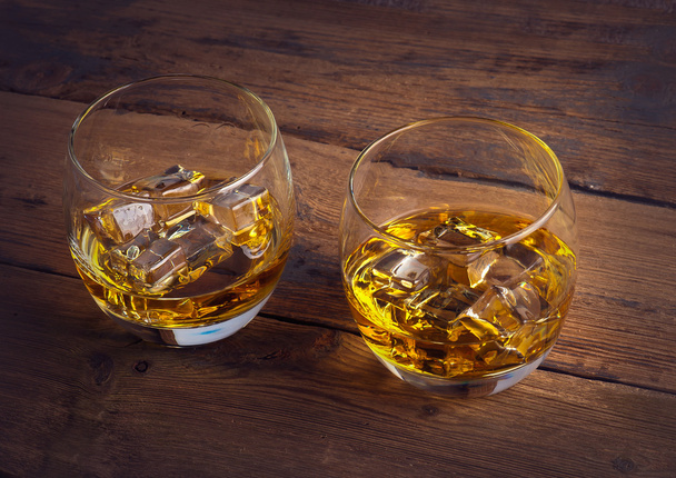 Whiskey  Bourbon  in  a  Glass - Valokuva, kuva