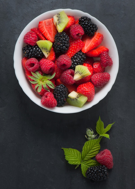 fresh fruits salad - Foto, imagen