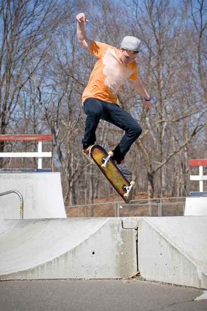 skateboarder άλμα - Φωτογραφία, εικόνα