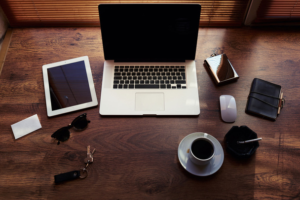 Desktop with accessories and work tools - Foto, Imagen