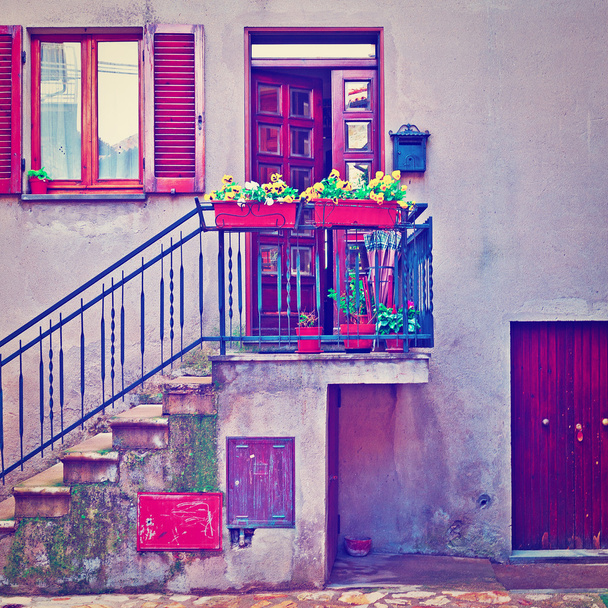 Porch em Itália
 - Foto, Imagem