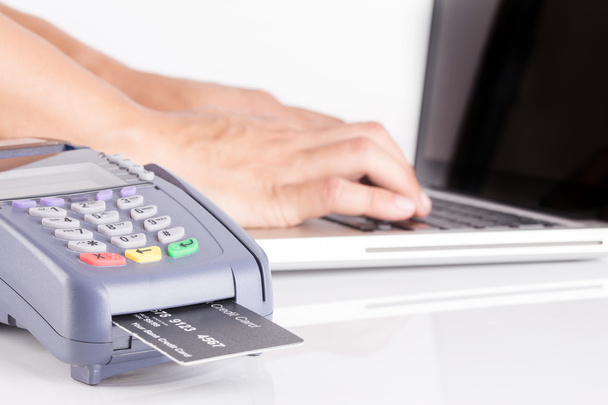 payment with a credit card through terminal - Foto, Imagem