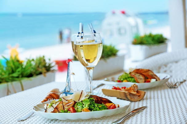  salad with served wine - Foto, immagini