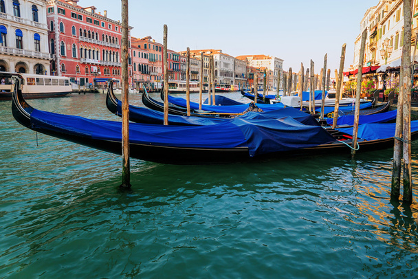 Gondolas and lantern in the morning  in Venice - Foto, Imagen