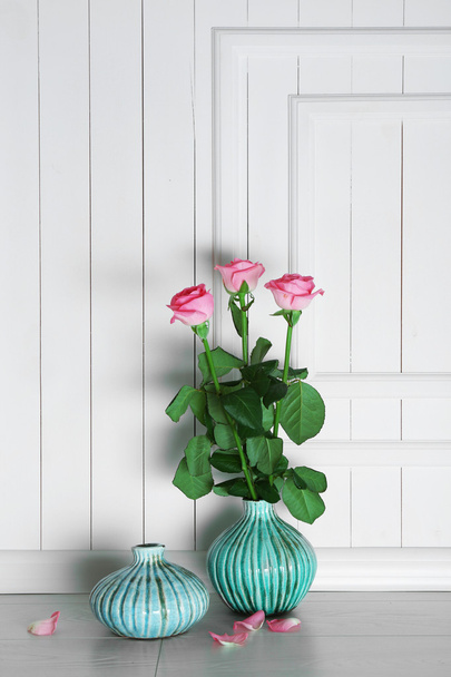 Home decor and roses    - Фото, зображення