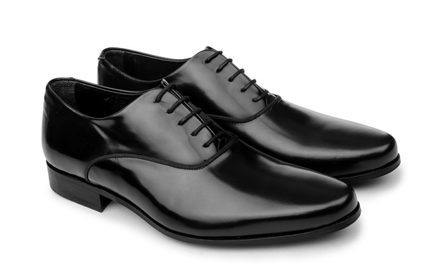 man zwart schoenen geïsoleerd op wit - Foto, afbeelding