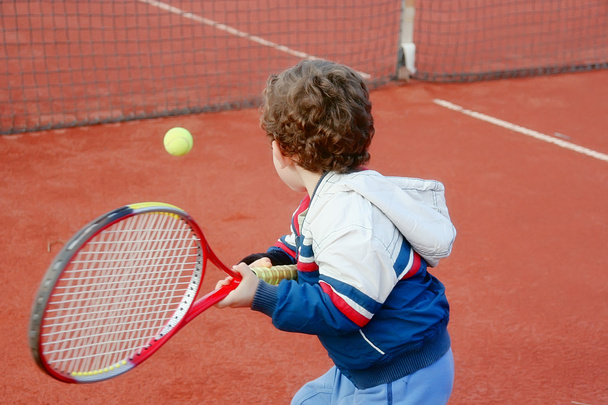 テニス少年 - 写真・画像