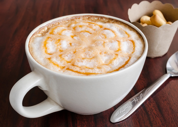 horká káva s karamelem - Fotografie, Obrázek