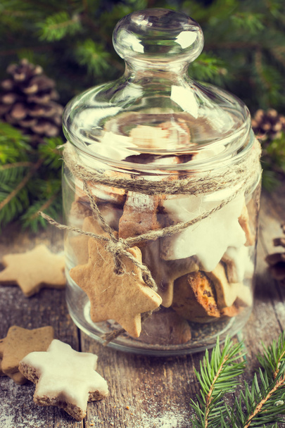 Christmas cookies in glass jar - Foto, Imagen