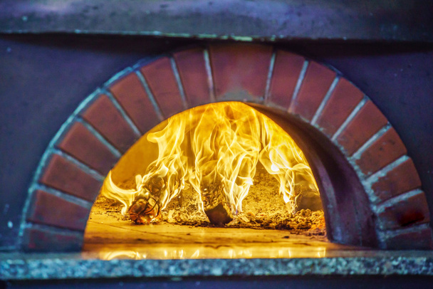 pizza stone oven - Fotografie, Obrázek