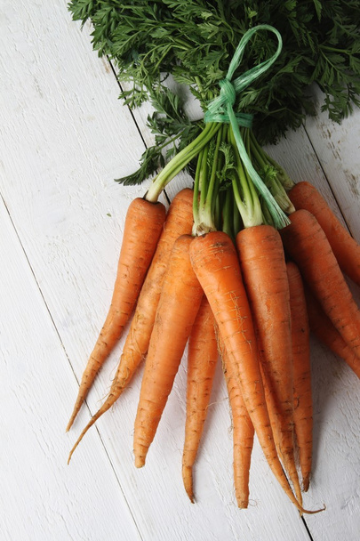Zanahorias frescas cosechadas
 - Foto, Imagen