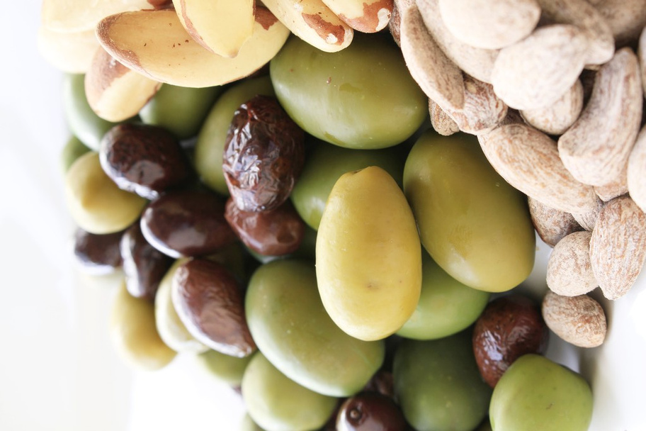 olivy a ořechy - Fotografie, Obrázek