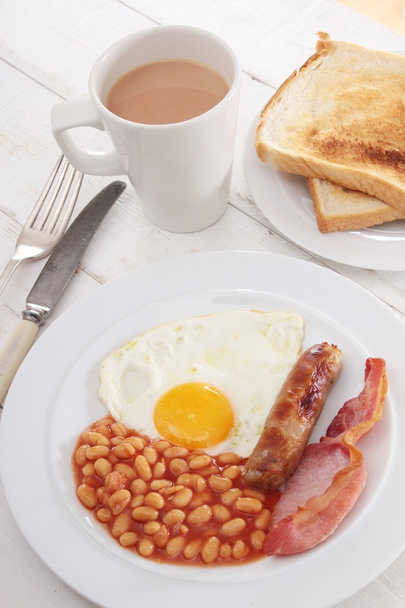 伝統的な英国式朝食 - 写真・画像