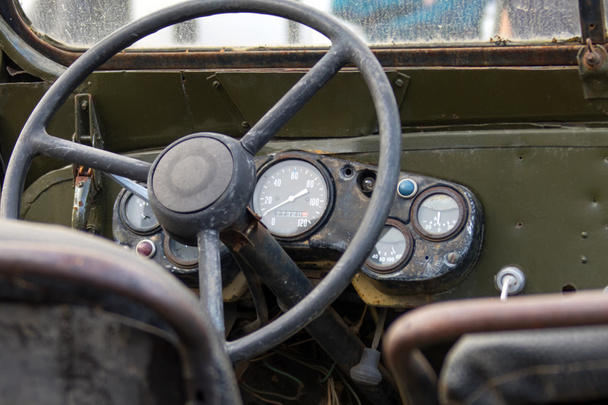 Dashboard of old car - Foto, afbeelding