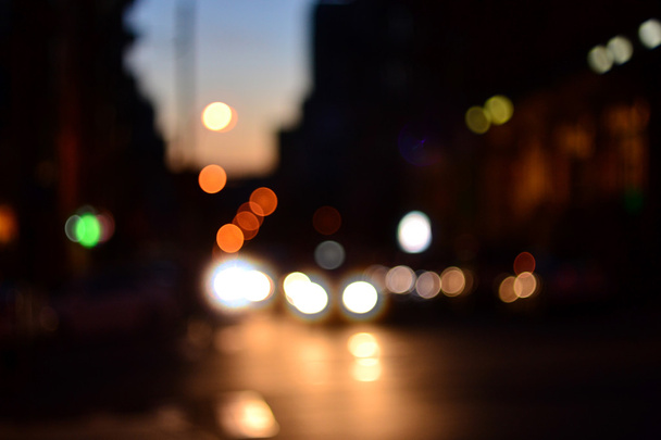 Večerní město automobilů rozostření pozadí světla - Fotografie, Obrázek