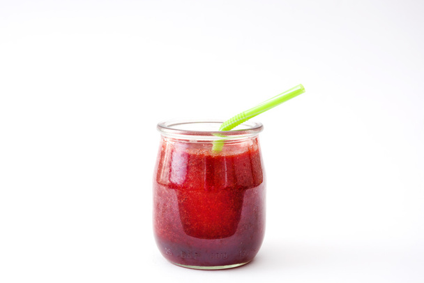 Red detox with beetroot, pepper,apple and tomato - Foto, Imagen