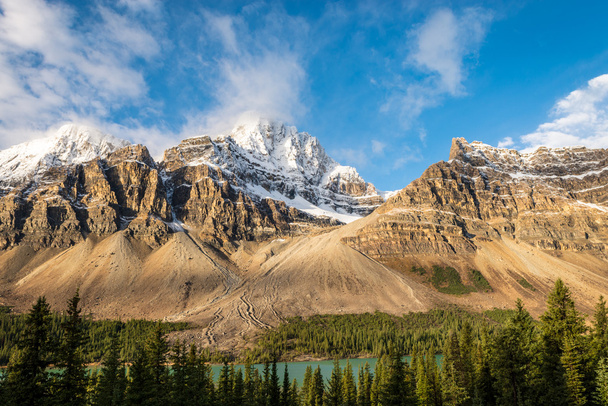 Paysage montagneux au Canada
 - Photo, image