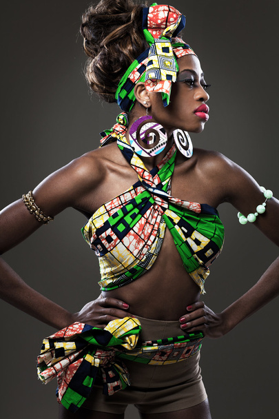 Young African-american fashion model. - Φωτογραφία, εικόνα