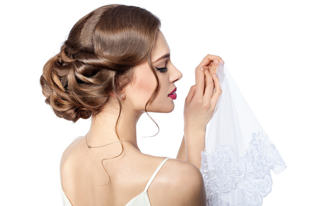 Hairstyle bride close-up. - Foto, afbeelding