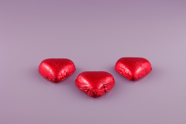 Red chocolate hearts candies - Foto, Bild