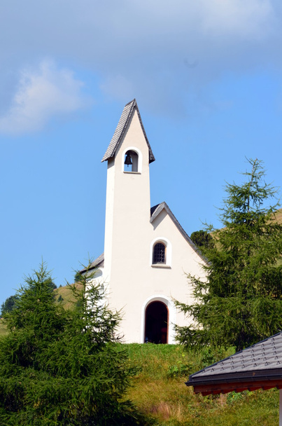 egyház a Gardena pass, Dolomitok-Olaszország - Fotó, kép
