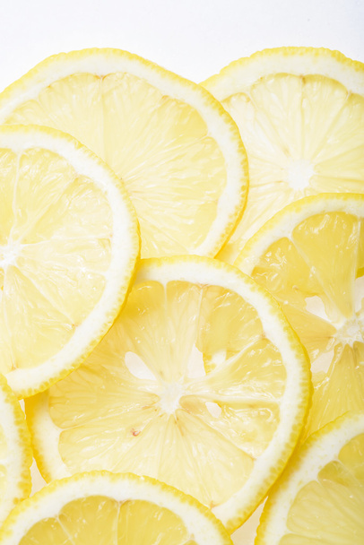 cut ripe lemon - Foto, Imagem