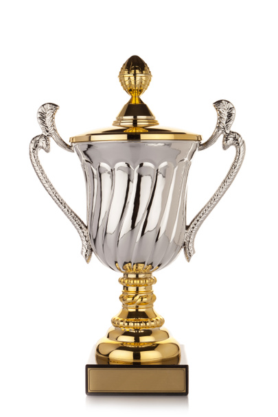 Copa trofeo de oro sobre fondo blanco
 - Foto, Imagen