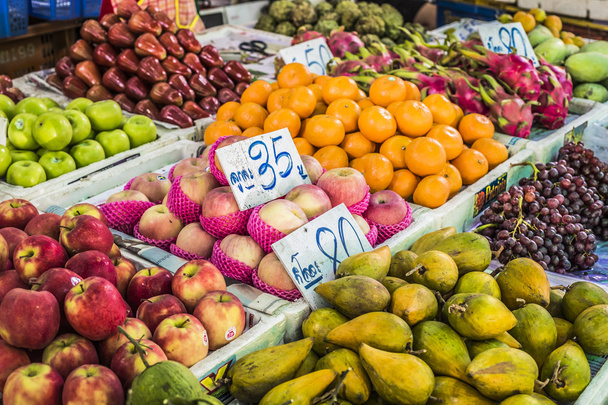 Fruit Market in Bangkok, Thailand. - Фото, зображення