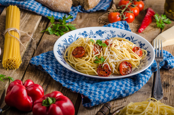 Italian pasta on wood board - Фото, изображение