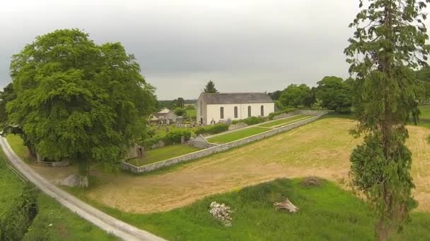 Grangen kirkko Limerick
 - Materiaali, video