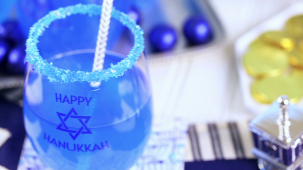 Tabel ingesteld op Hanukkah vieren - Video
