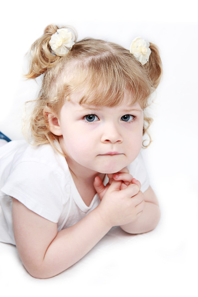 Adorable little girl isolated on white background - Fotoğraf, Görsel