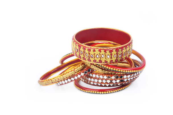 Παραδοσιακή ινδική πολύχρωμα βραχιόλια - Φωτογραφία, εικόνα