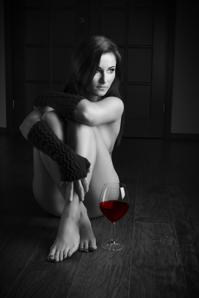 sexy nude girl with glass of red wine BW shot - Photo, Image