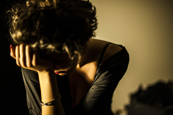 αίσθημα κατάθλιψης μιας γυναίκας - Φωτογραφία, εικόνα