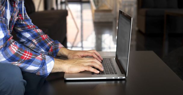 Male hands on the laptop - Zdjęcie, obraz
